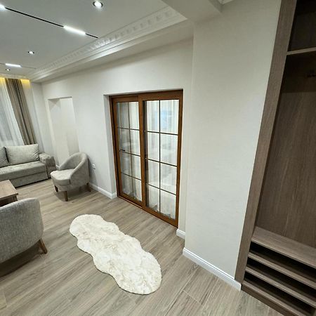 Apart Hotel Llolla Улцинь Екстер'єр фото