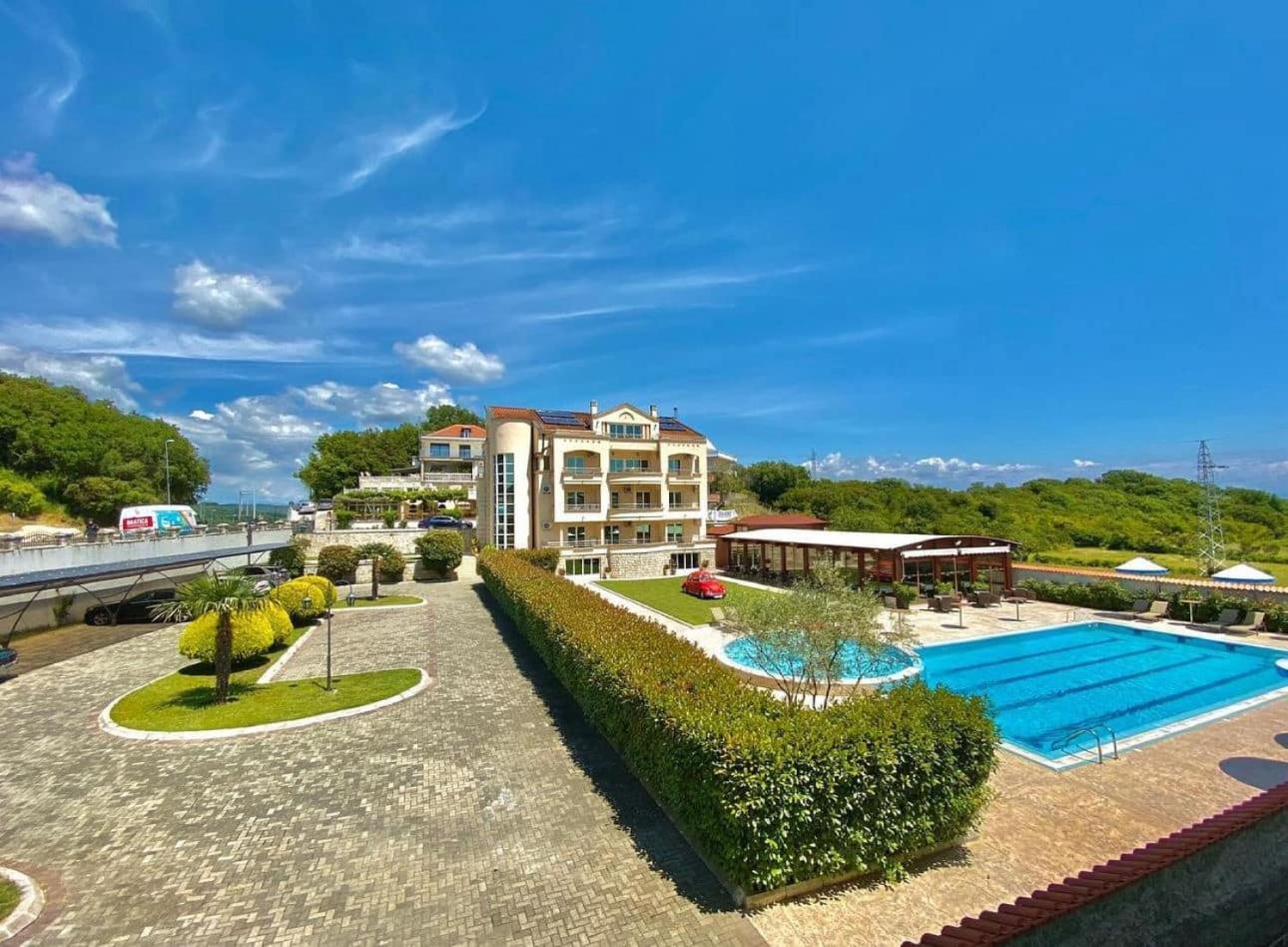 Apart Hotel Llolla Улцинь Екстер'єр фото