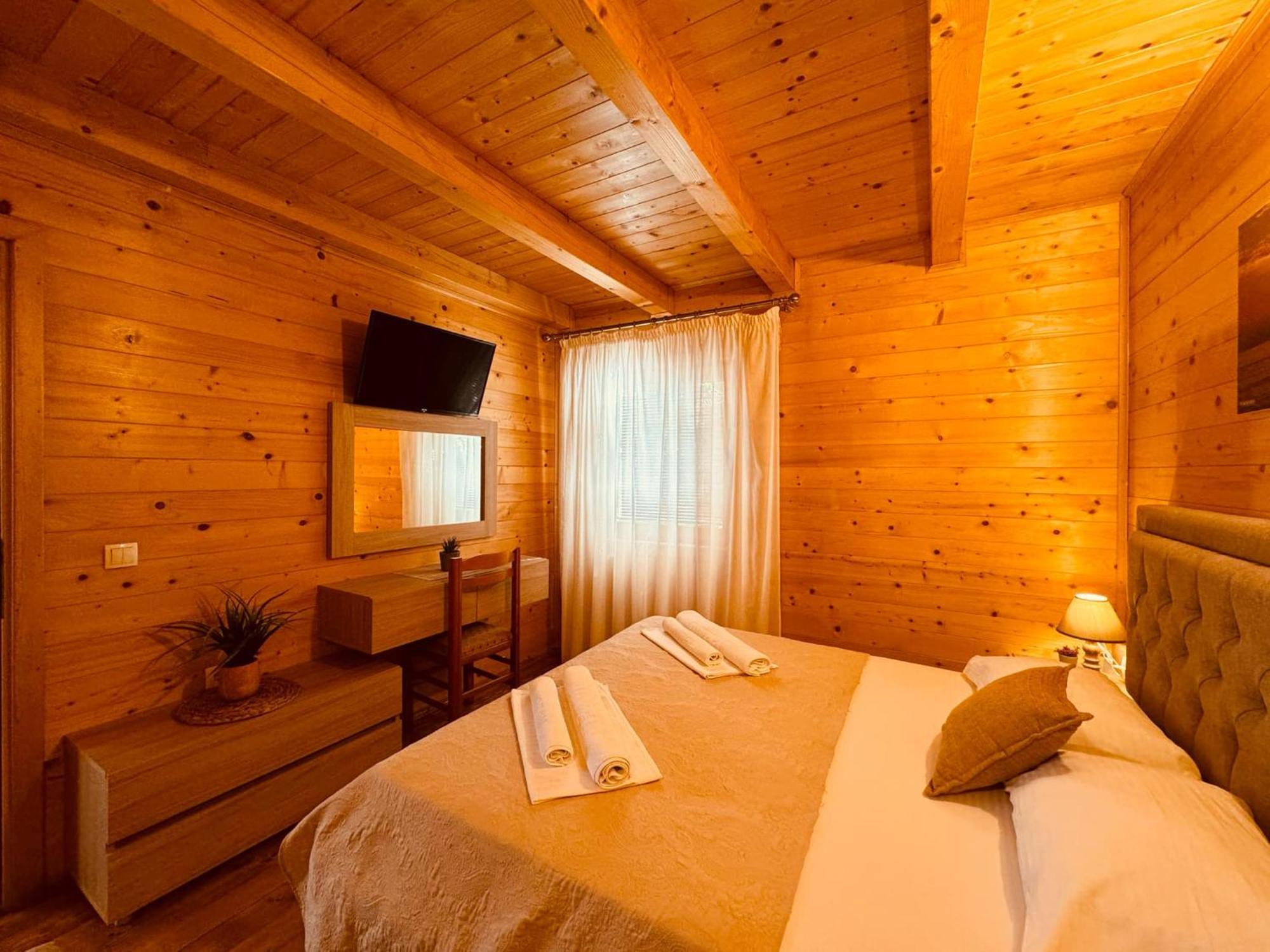 Apart Hotel Llolla Улцинь Екстер'єр фото