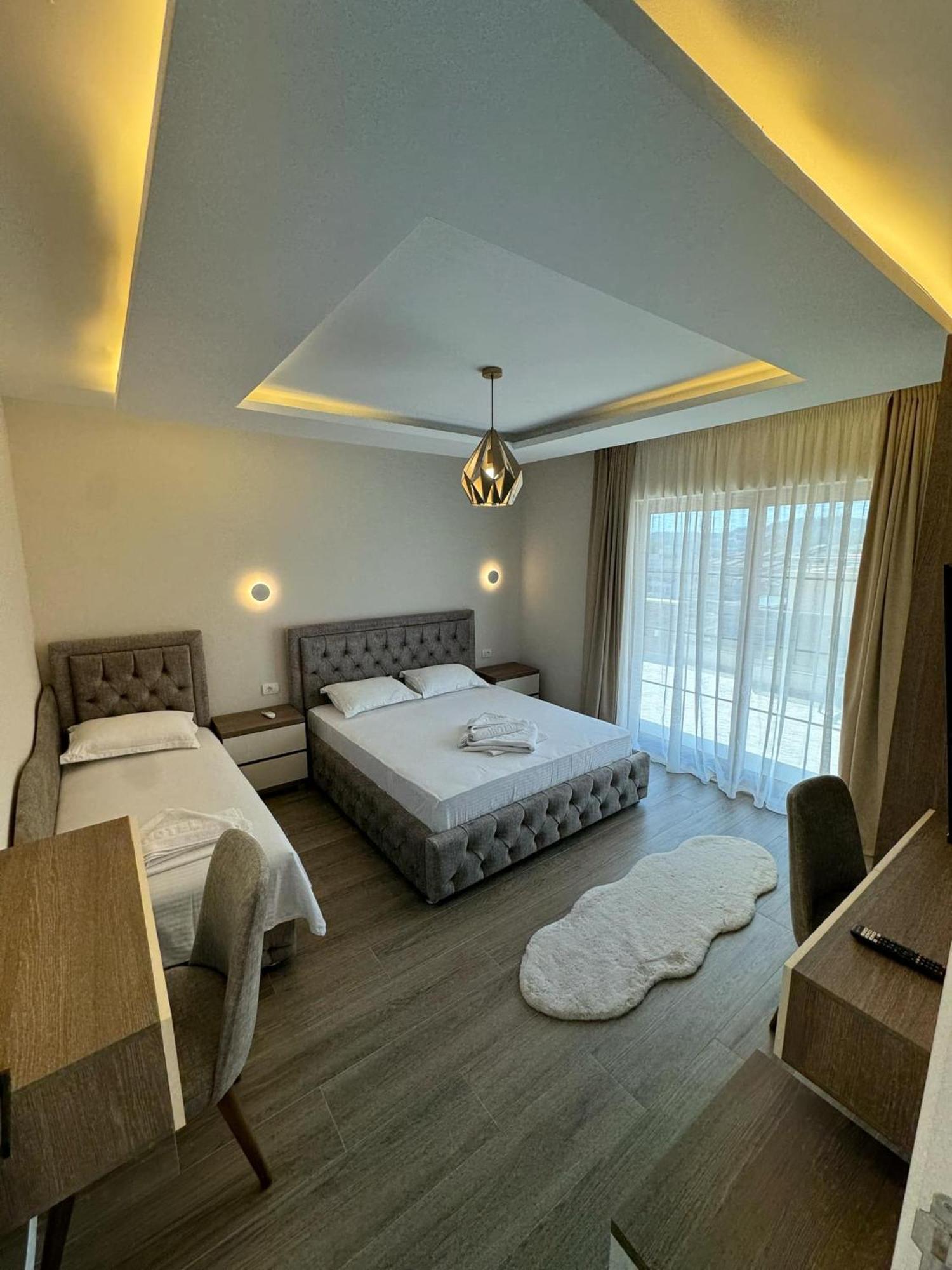 Apart Hotel Llolla Улцинь Екстер'єр фото
