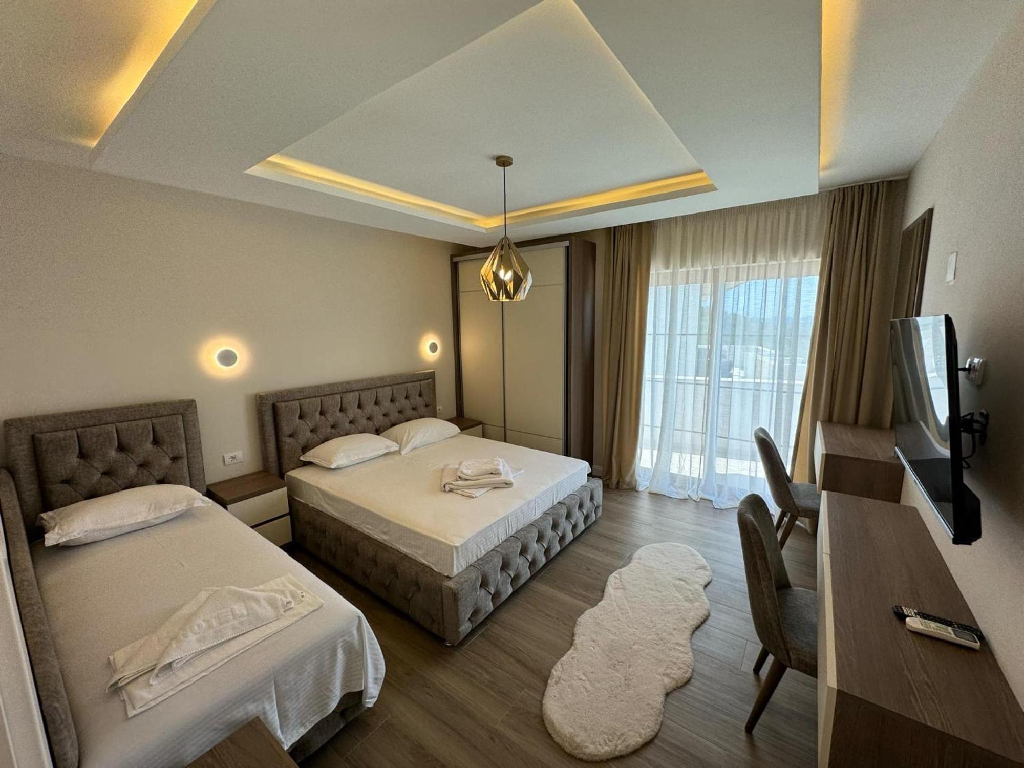 Apart Hotel Llolla Улцинь Екстер'єр фото