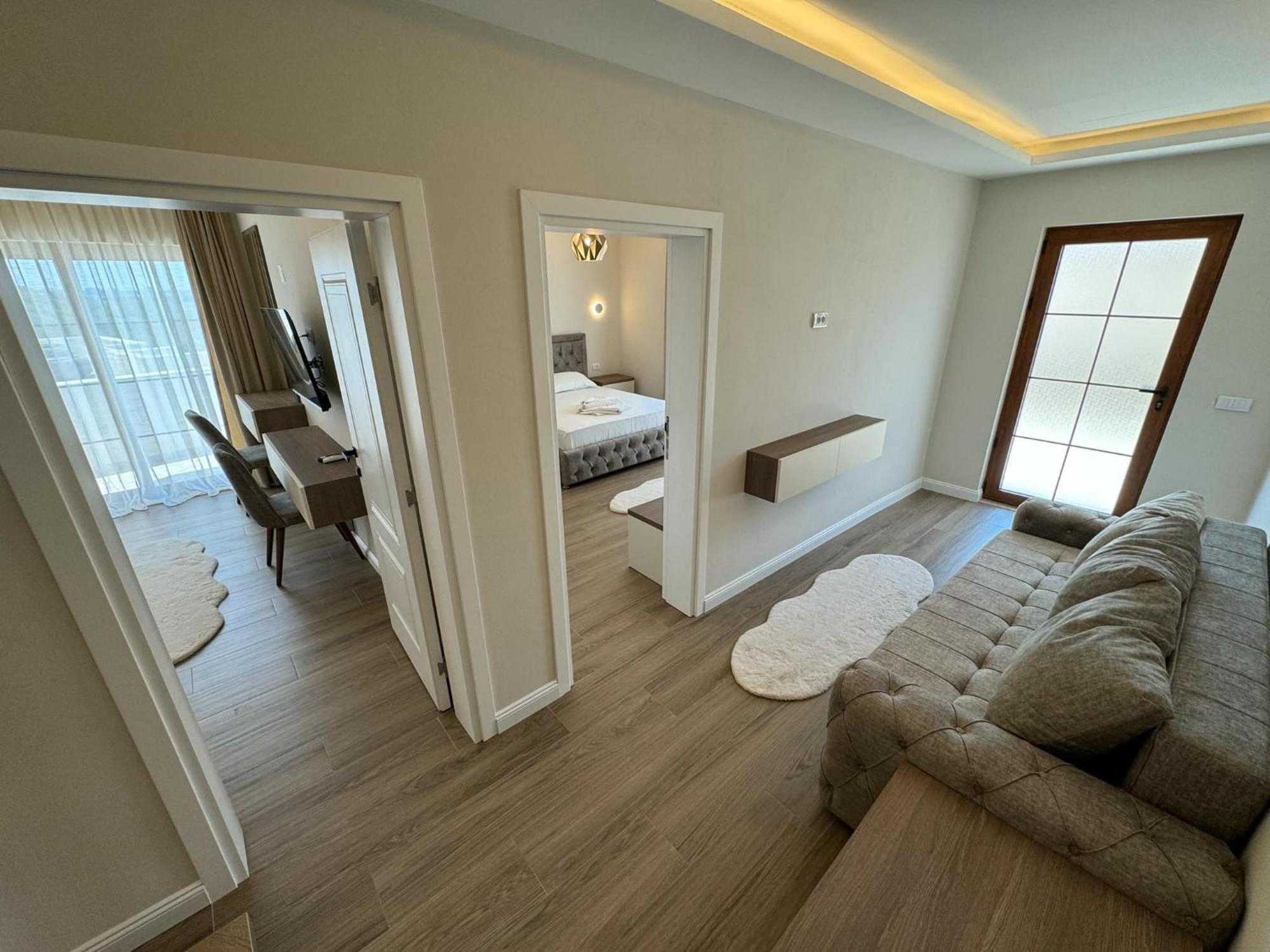 Apart Hotel Llolla Улцинь Екстер'єр фото