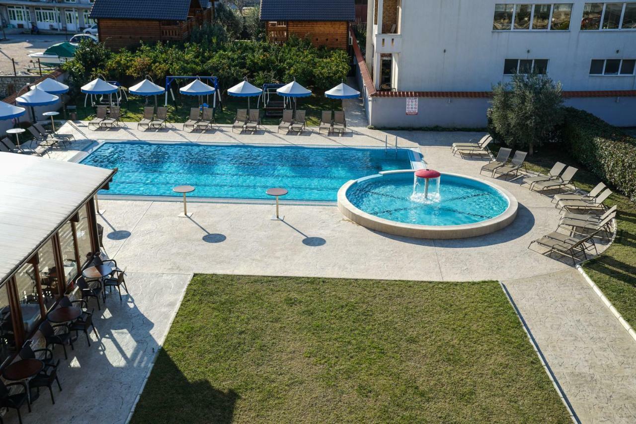 Apart Hotel Llolla Улцинь Екстер'єр фото