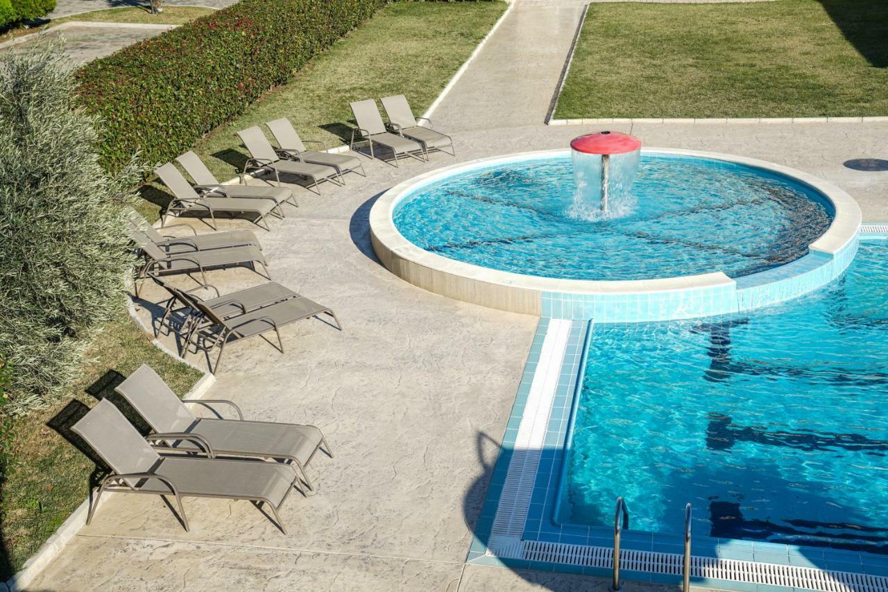 Apart Hotel Llolla Улцинь Екстер'єр фото